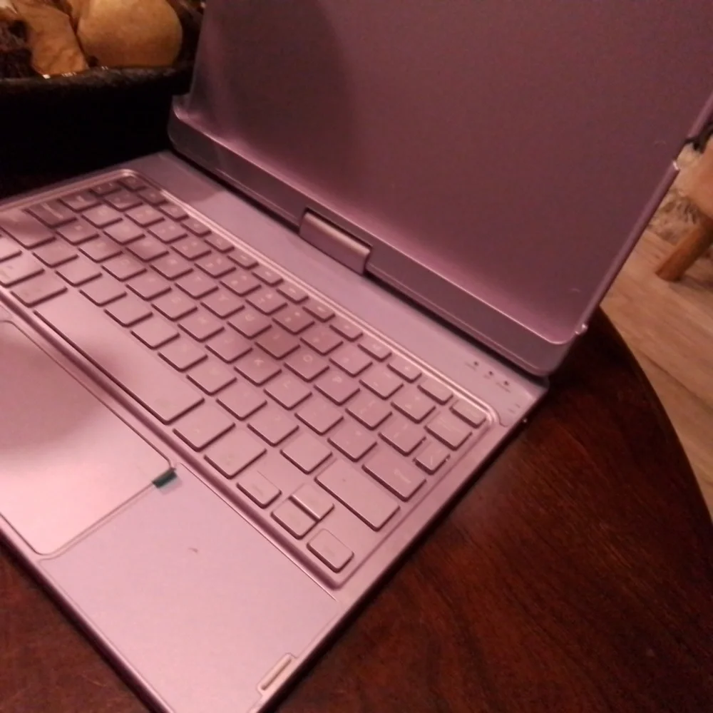 Ipad 9/8/7 Purple Keyboard Case